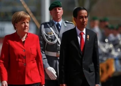 Belajar dari Angela Merkel