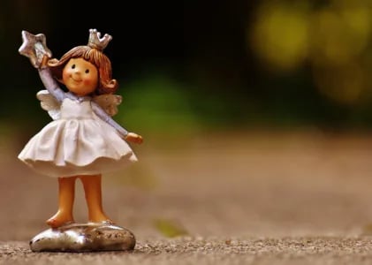 Tanta Ince; Malaikat  Selibat