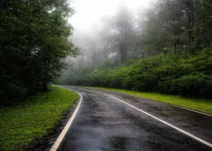 08. Dikotomi Eksistensial Vs. Historis: Memahami Batas-Batas Kebebasan Manusia