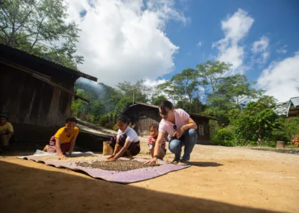 Perempuan Usia 40-an; Antara Skin Care dan Fresh Care